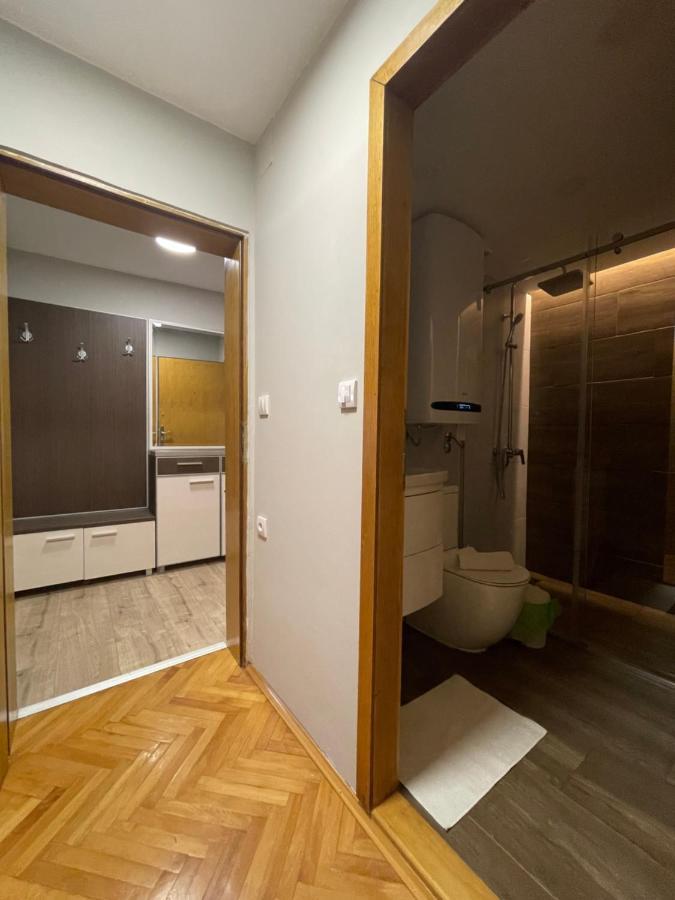 Leo Apartamento Ni Exterior foto